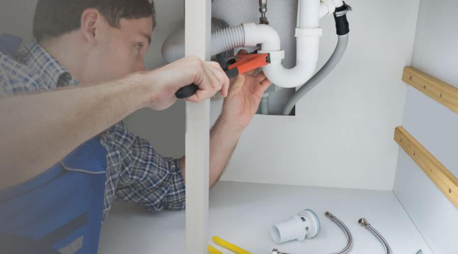 Professional emergency plumbing in Barnett, MO